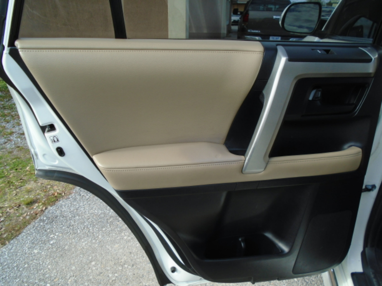 Toyota 4Runner RWD 4dr V6 Limited (Natl) 2013