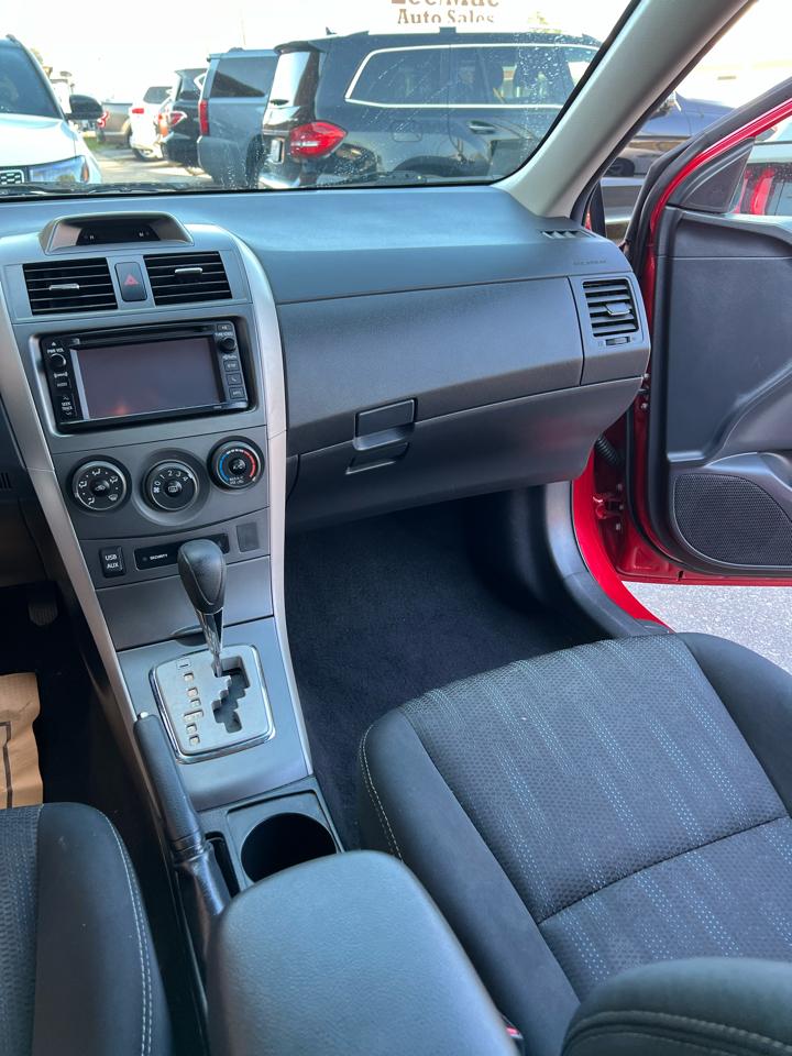 Toyota Corolla 4dr Sdn Auto S Special Edition (Natl) 2013