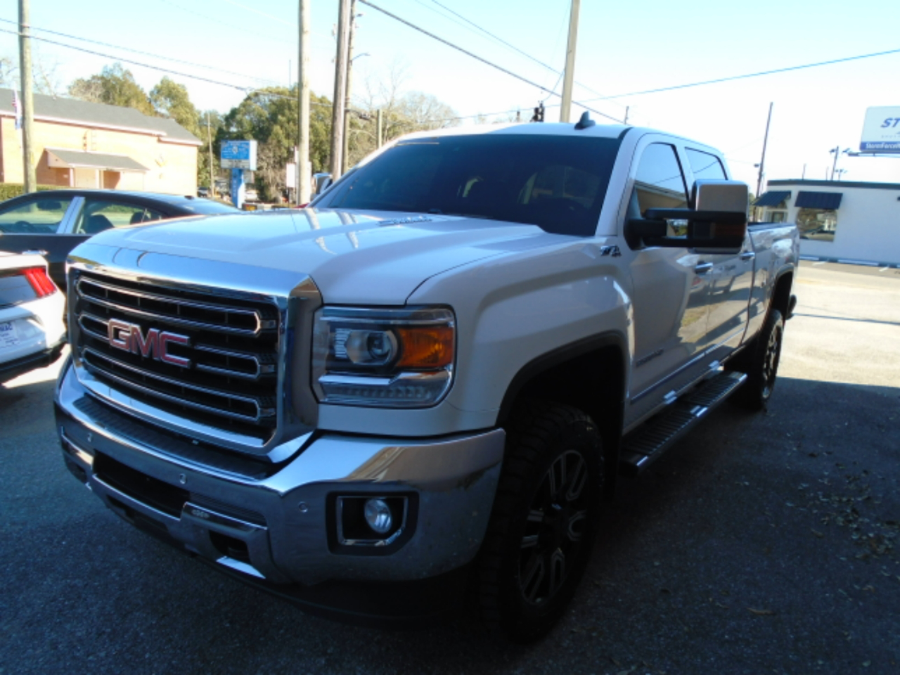 GMC Sierra Classic 2500HD SLT Crew Cab 4WD 2015