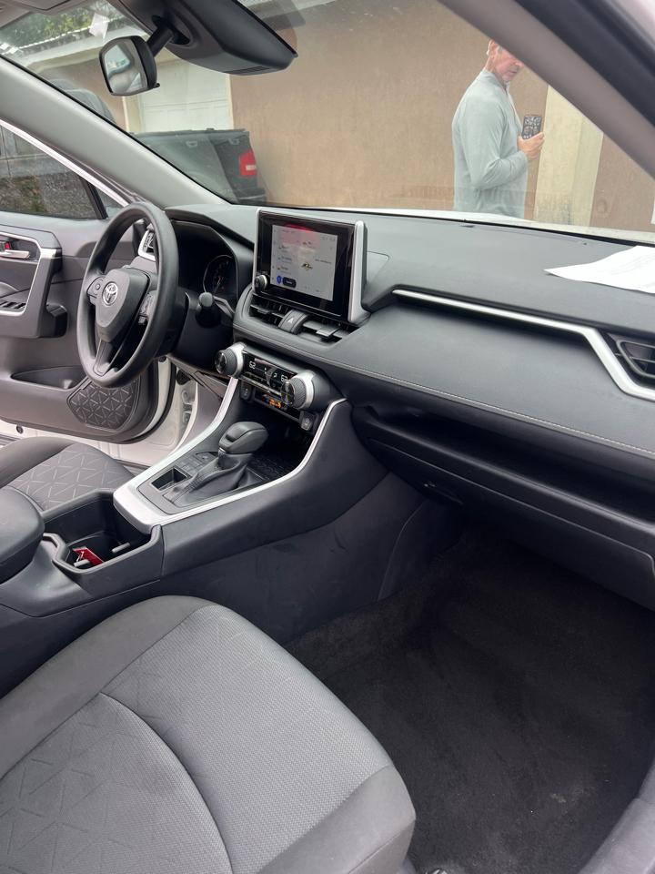 Toyota RAV4 XLE AWD (Natl) 2025