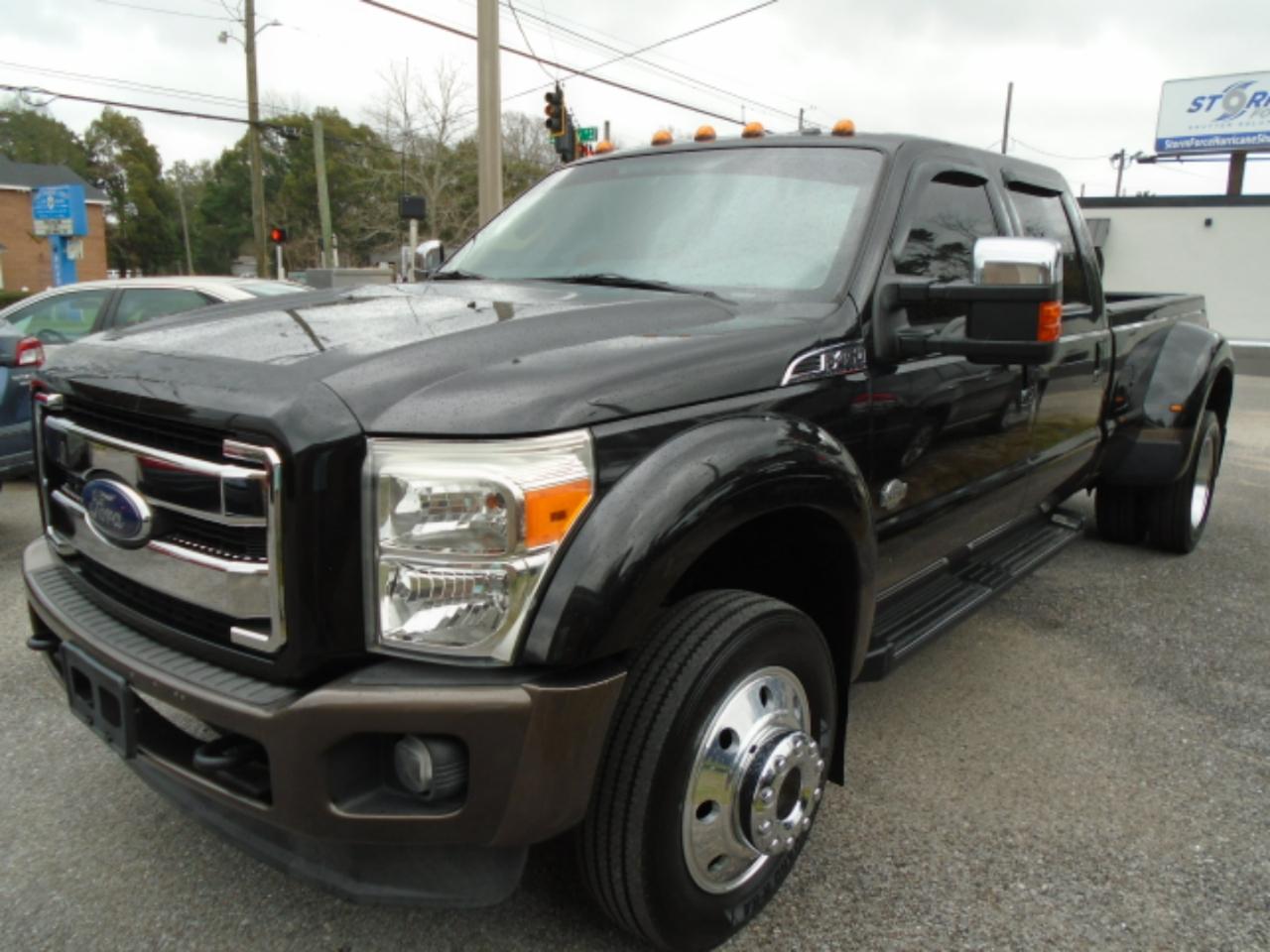 Ford Super Duty F-450 DRW 4WD Crew Cab 172" King Ranch 2015