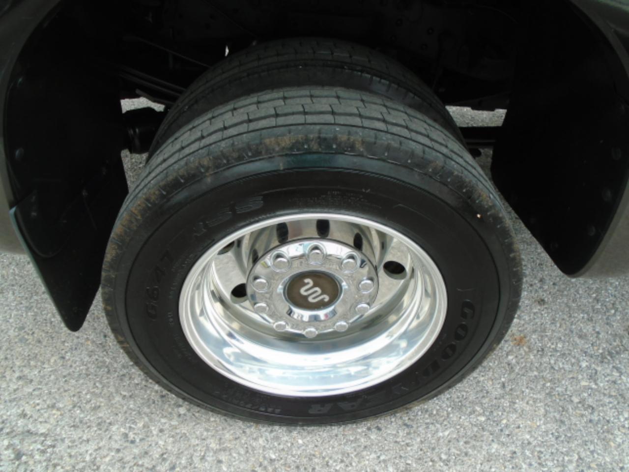 Ford Super Duty F-450 DRW 4WD Crew Cab 172" King Ranch 2015