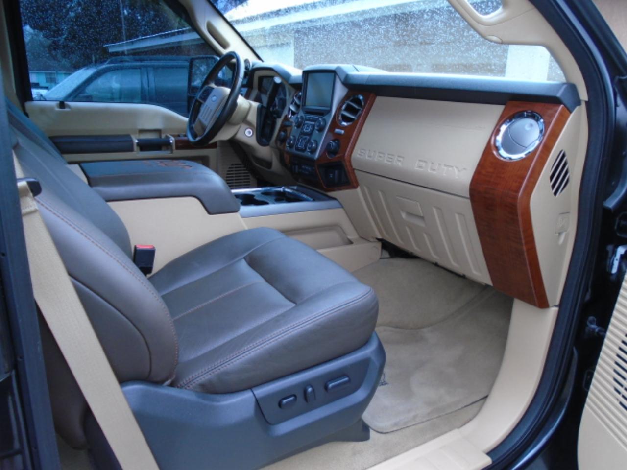 Ford Super Duty F-450 DRW 4WD Crew Cab 172" King Ranch 2015