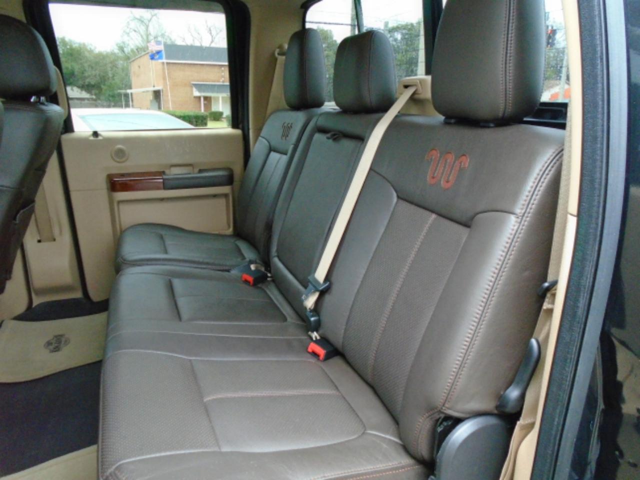 Ford Super Duty F-450 DRW 4WD Crew Cab 172" King Ranch 2015