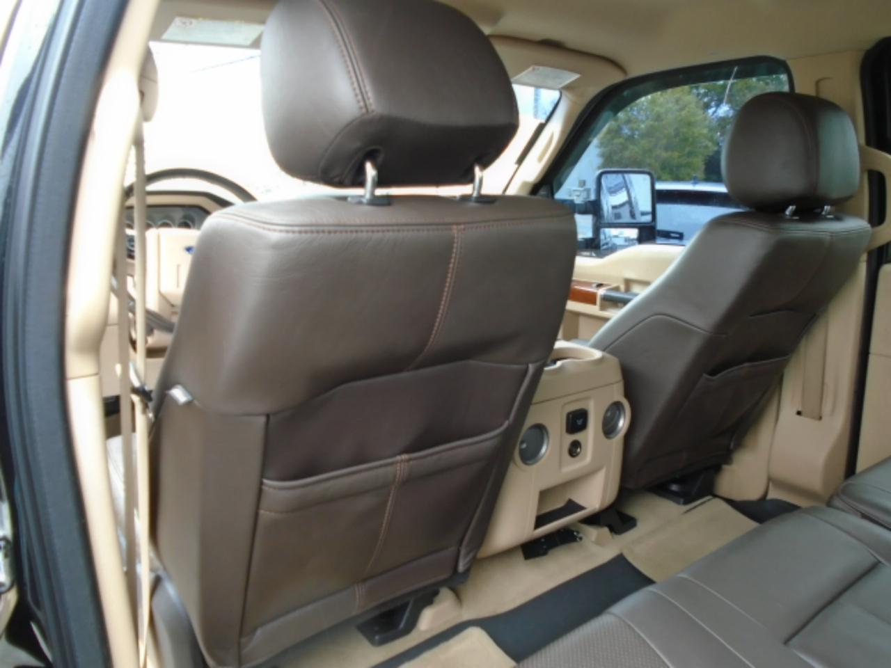 Ford Super Duty F-450 DRW 4WD Crew Cab 172" King Ranch 2015