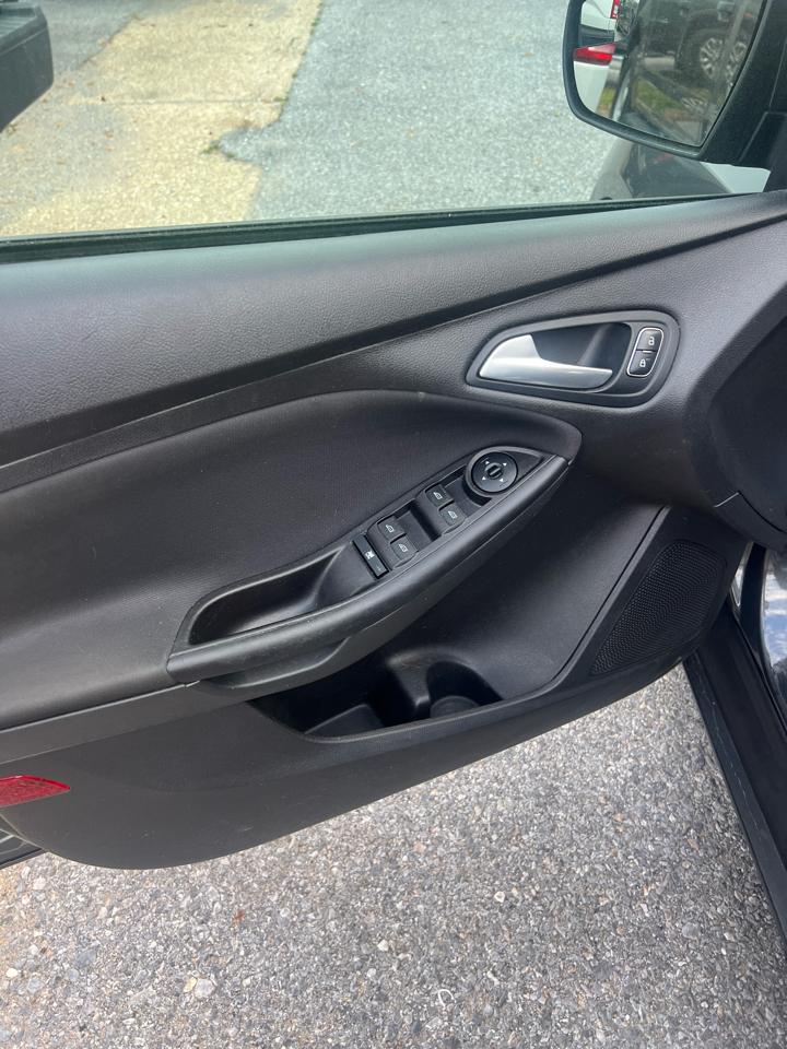 Ford Focus SE Hatch 2018