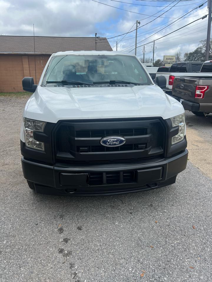 Ford F-150 4WD SuperCrew 139" XL 2017