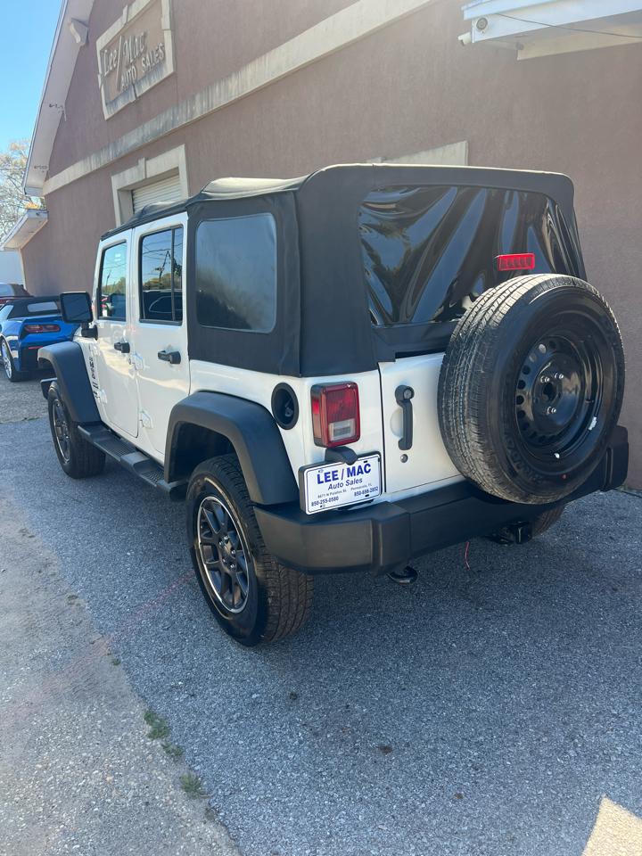 Jeep Wrangler Unlimited 4WD 4dr Sport 2010