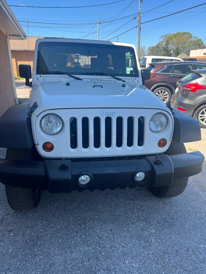 Jeep Wrangler Unlimited 4WD 4dr Sport 2010