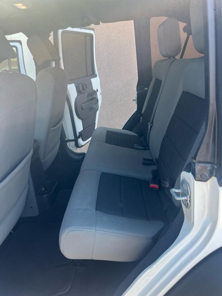 Jeep Wrangler Unlimited 4WD 4dr Sport 2010