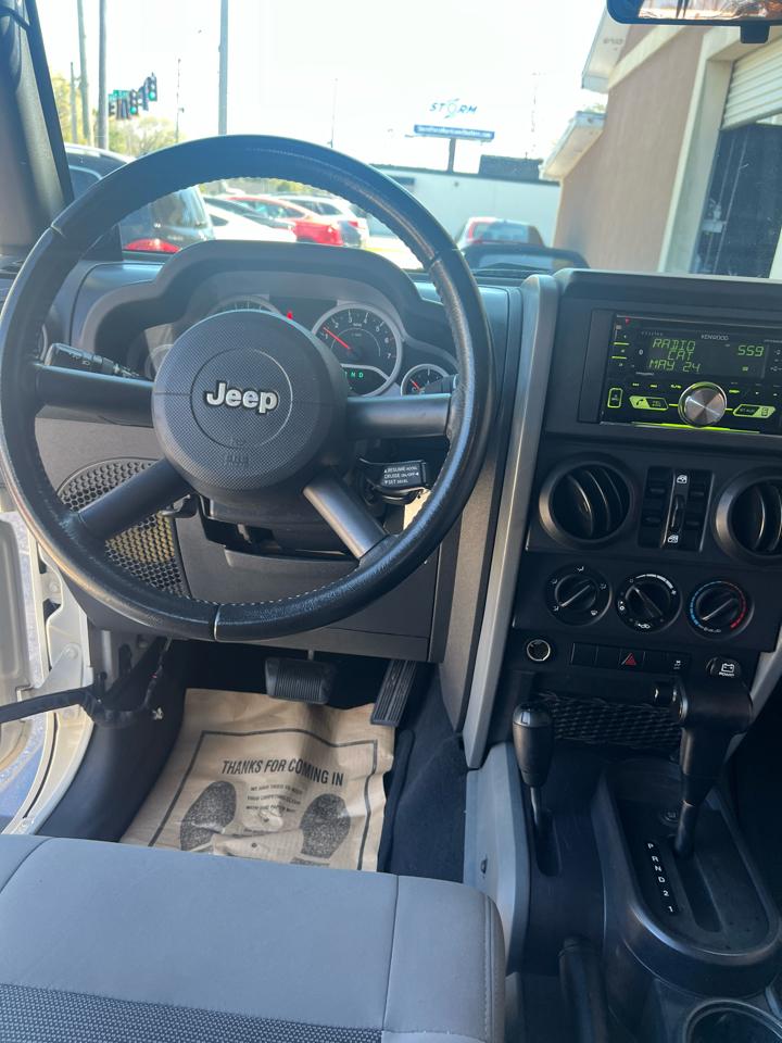 Jeep Wrangler Unlimited 4WD 4dr Sport 2010