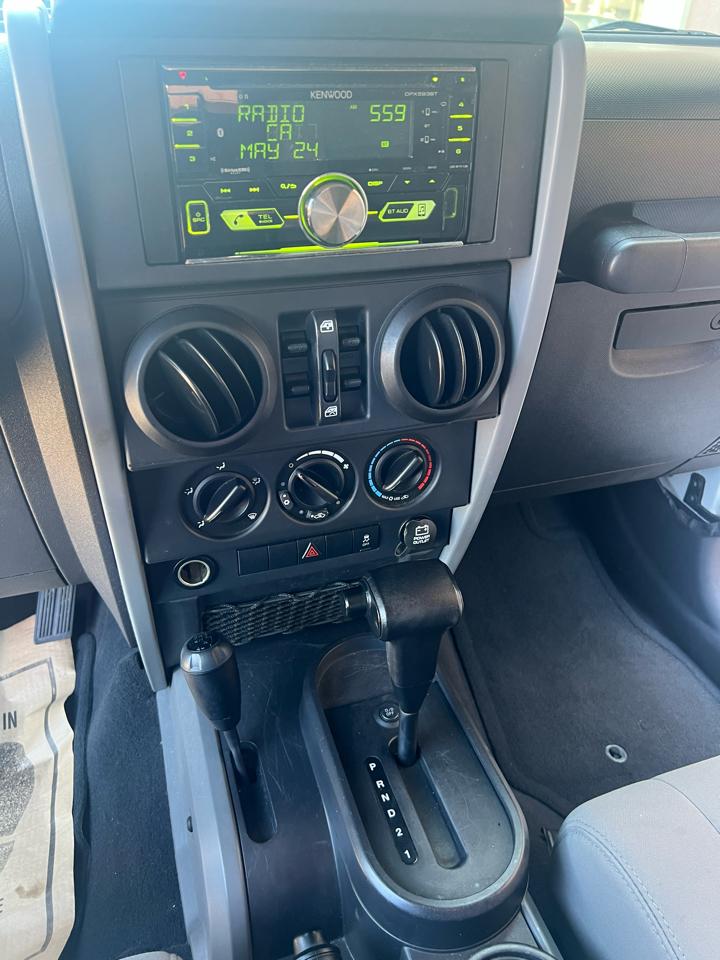 Jeep Wrangler Unlimited 4WD 4dr Sport 2010