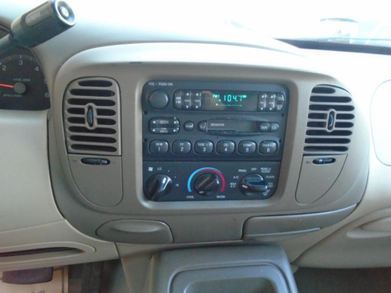 Ford Expedition 119" Eddie Bauer 1997