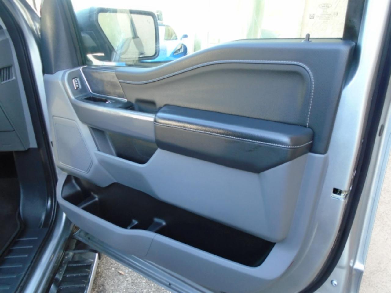 Ford F-150 XLT 2WD SuperCrew 5.5' Box 2025