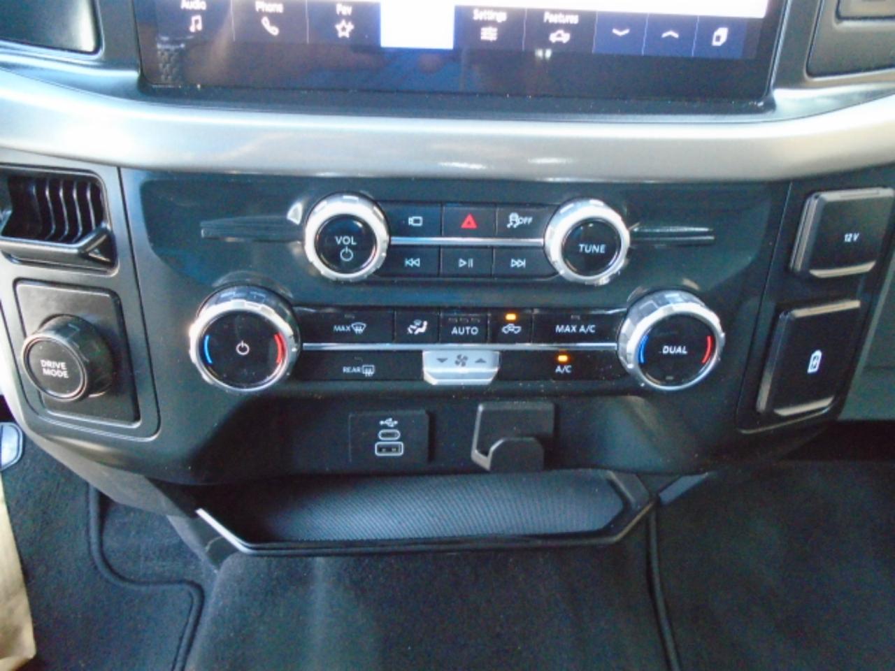 Ford F-150 XLT 2WD SuperCrew 5.5' Box 2025