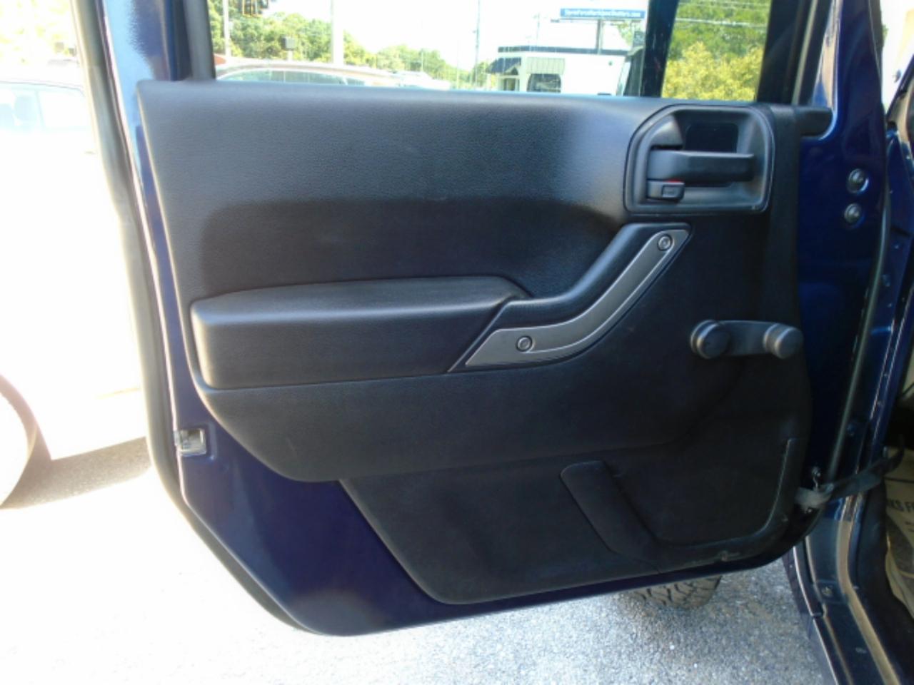 Jeep Wrangler 4WD 2dr Sport 2013