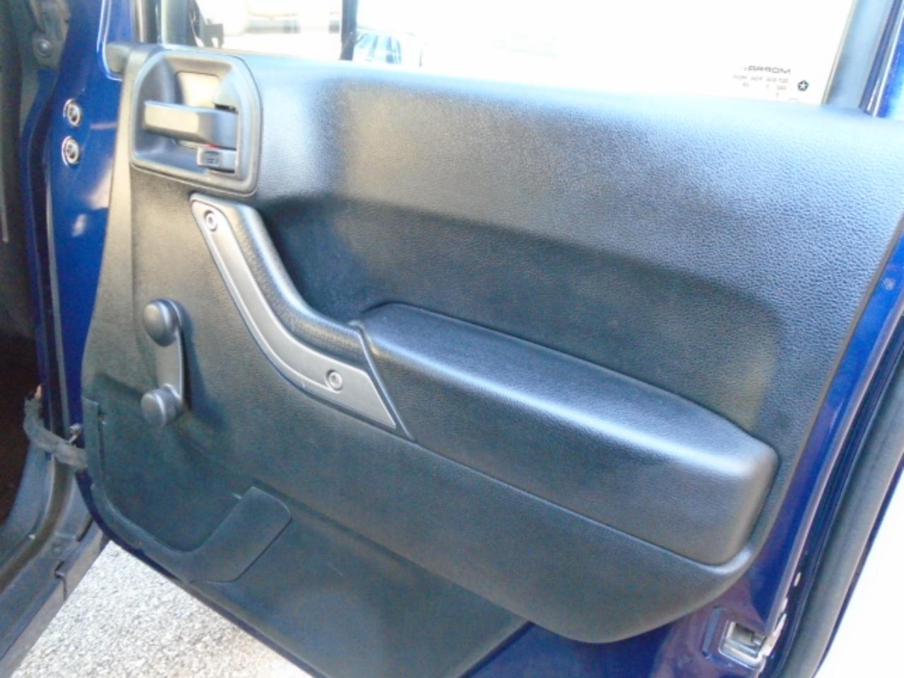 Jeep Wrangler 4WD 2dr Sport 2013