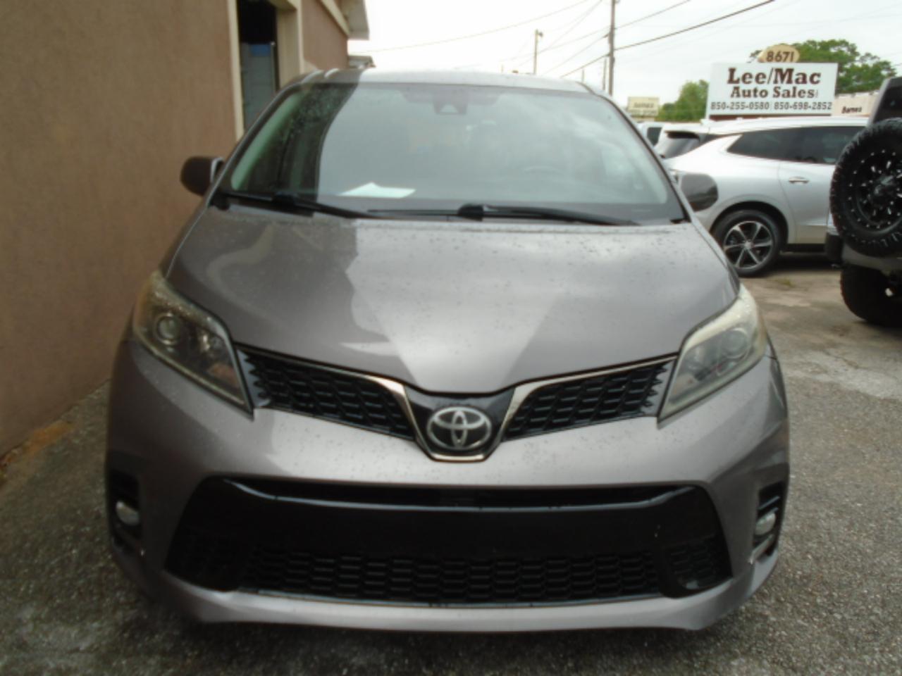 Toyota Sienna SE FWD 8-Passenger (Natl) 2019
