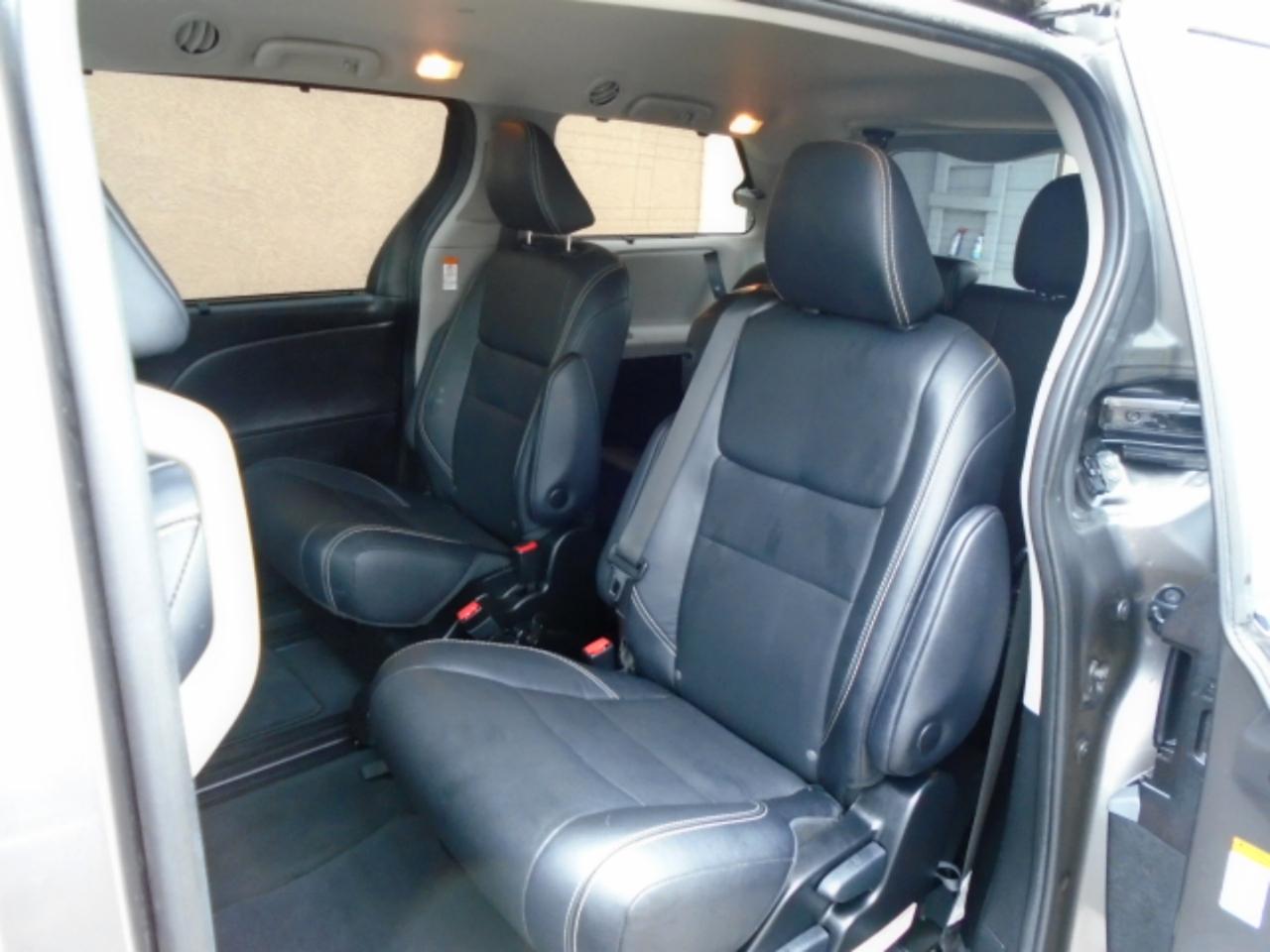 Toyota Sienna SE FWD 8-Passenger (Natl) 2019