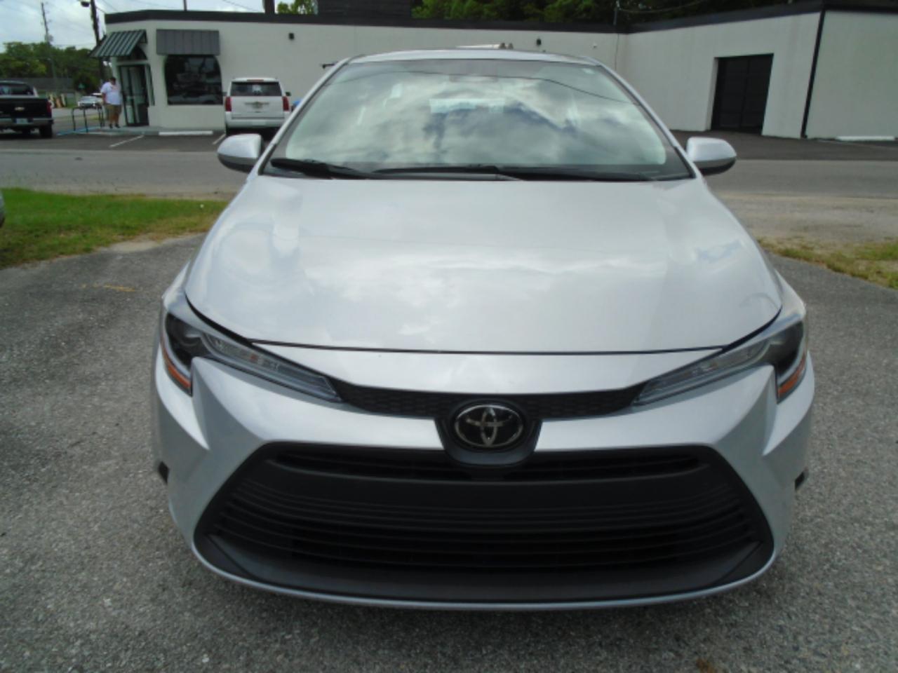 Toyota Corolla LE CVT (Natl) 2024