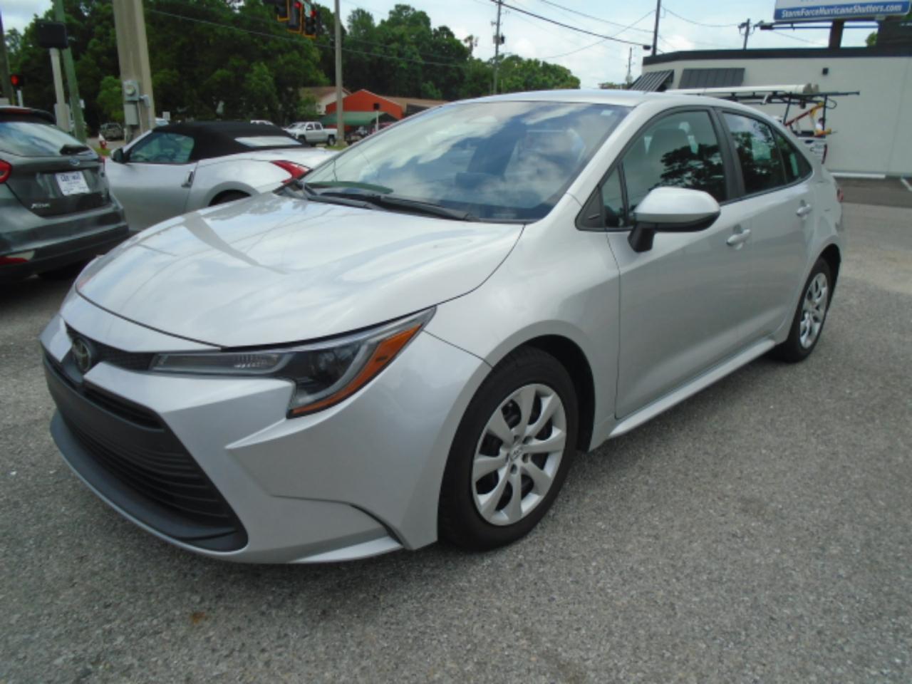 Toyota Corolla LE CVT (Natl) 2024