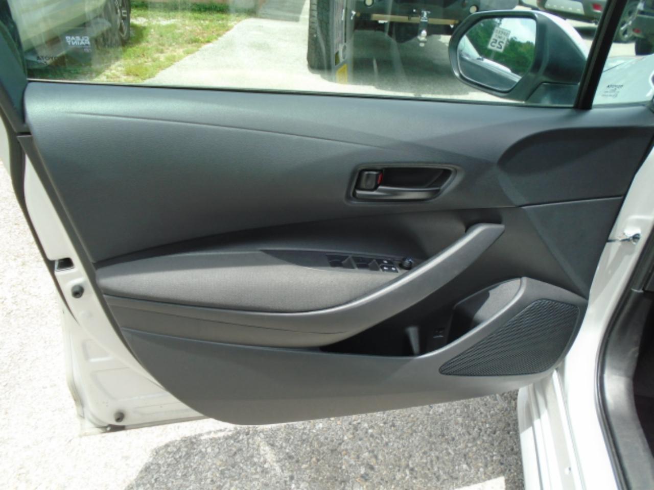 Toyota Corolla LE CVT (Natl) 2024
