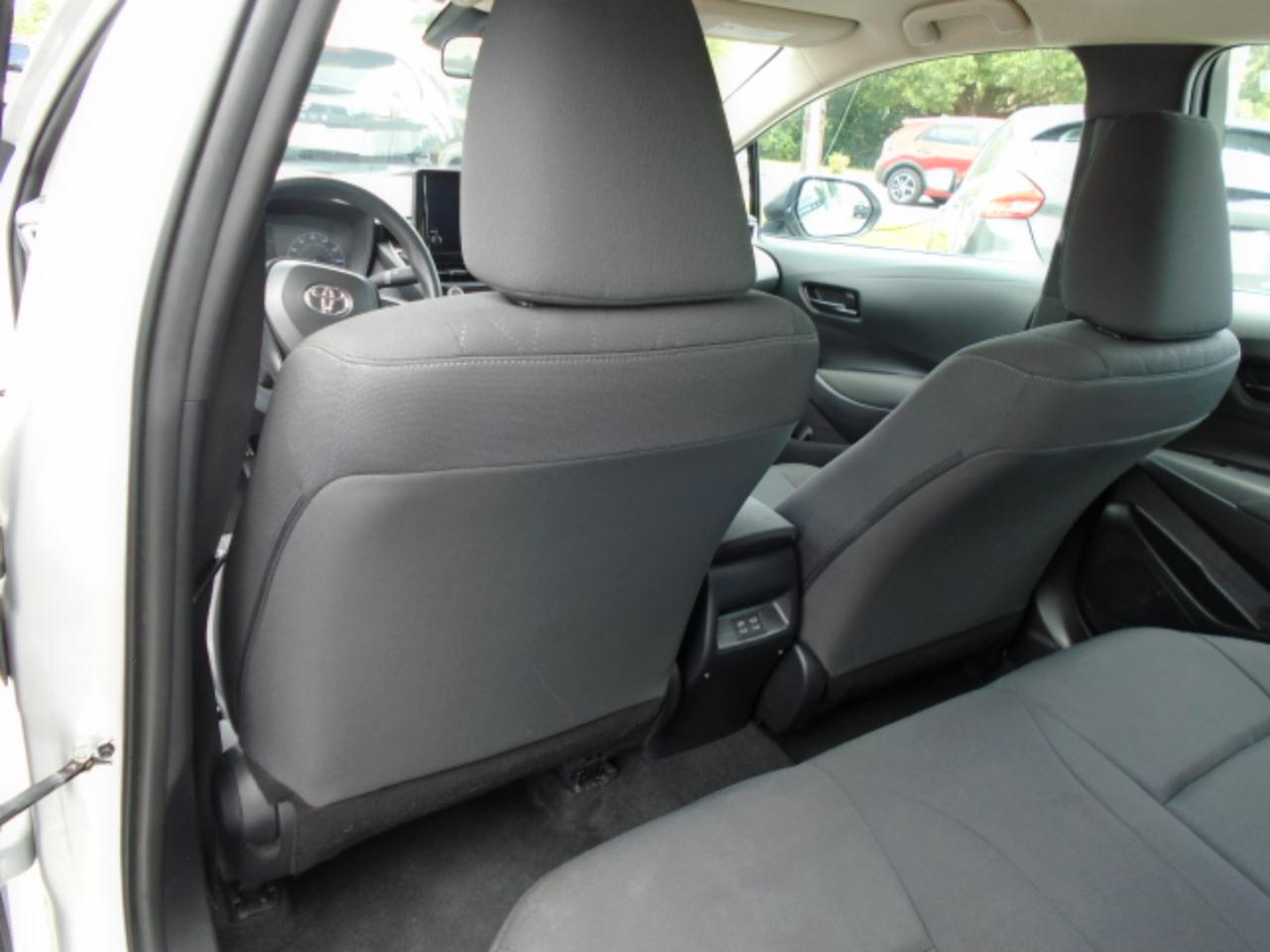 Toyota Corolla LE CVT (Natl) 2024