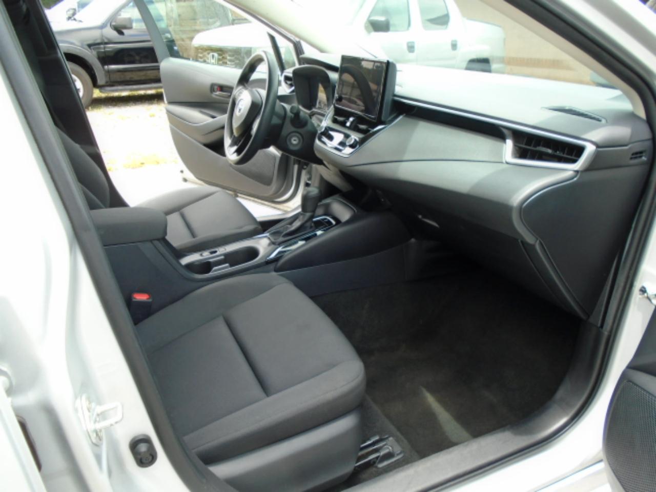 Toyota Corolla LE CVT (Natl) 2024