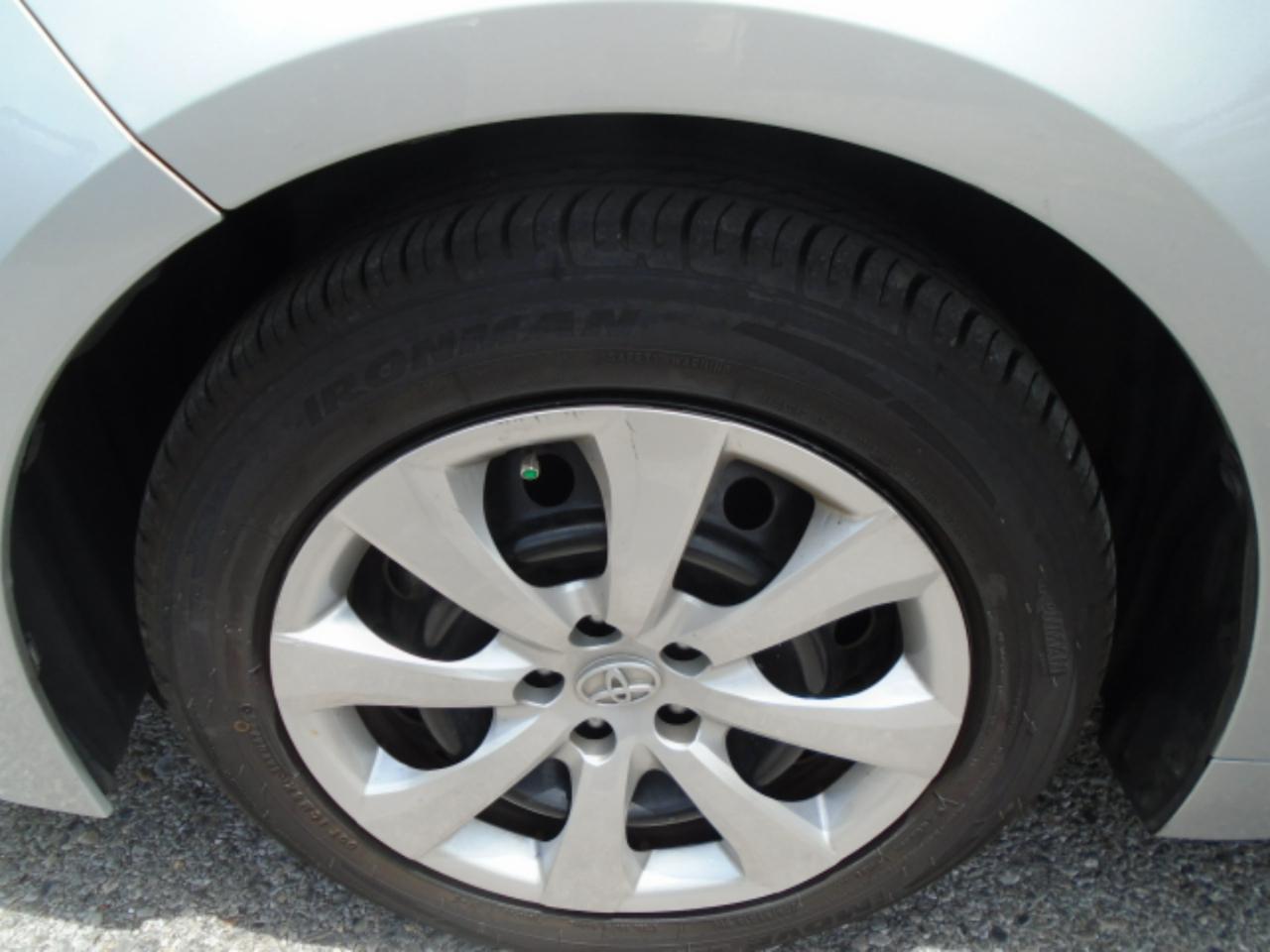 Toyota Corolla LE CVT (Natl) 2024