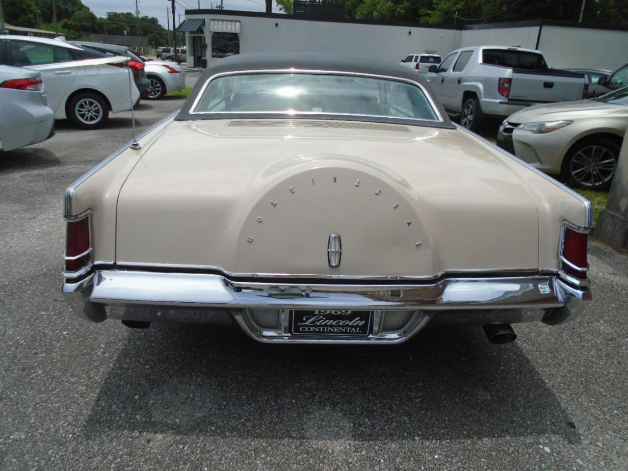 Lincoln Continental Mark III  1969