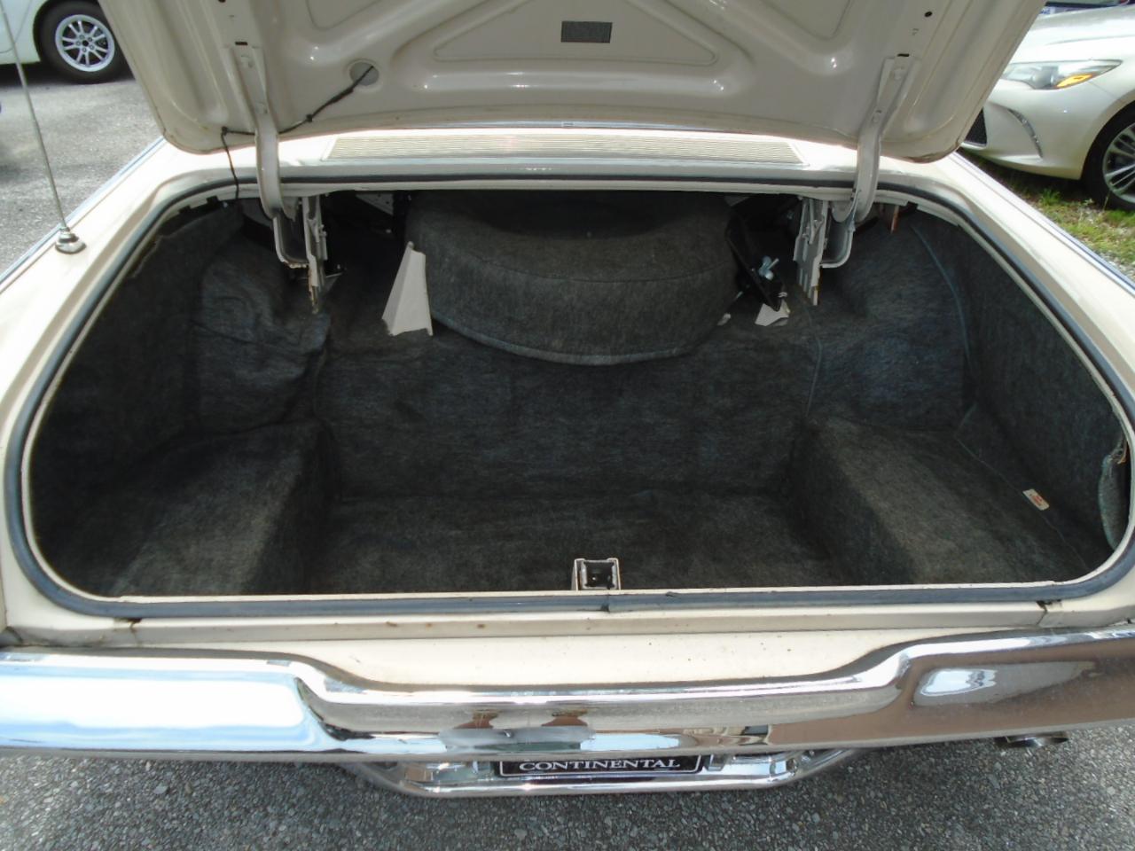 Lincoln Continental Mark III  1969