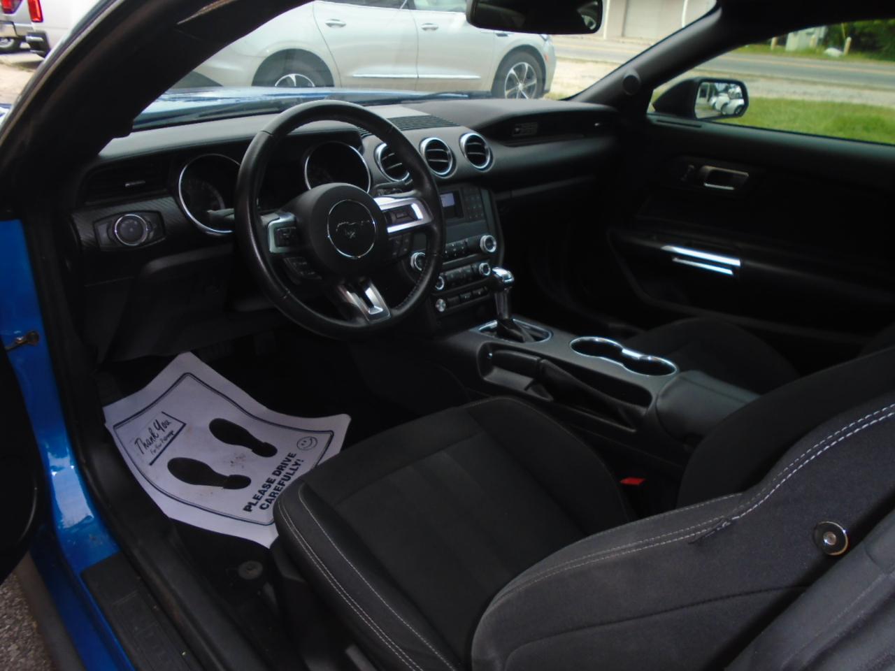 Ford Mustang EcoBoost Fastback 2020