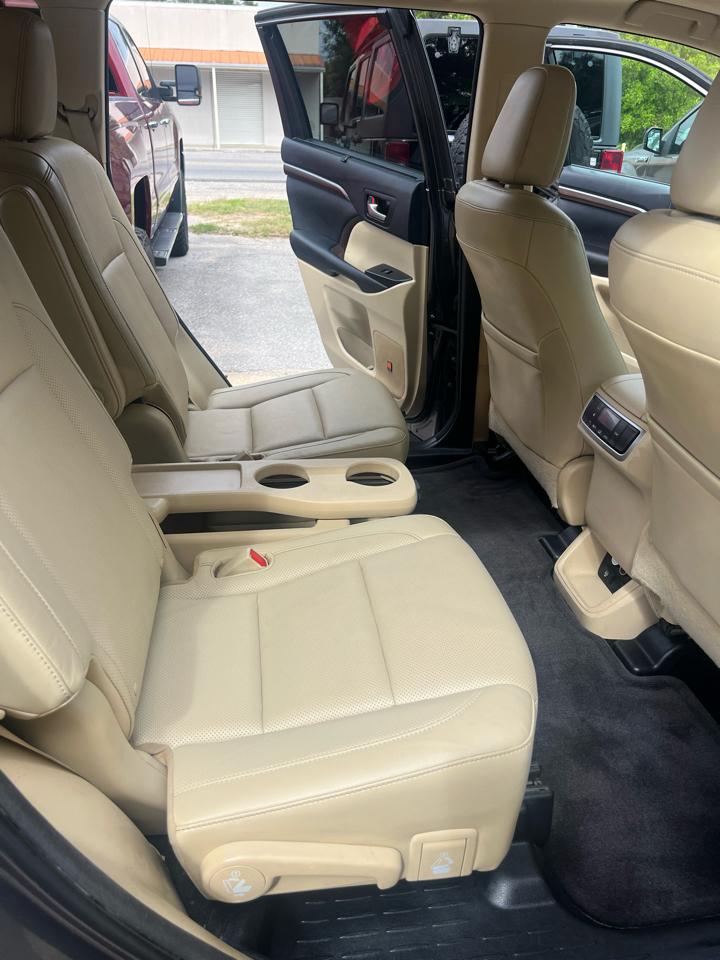 Toyota Highlander FWD 4dr V6 Limited (Natl) 2015