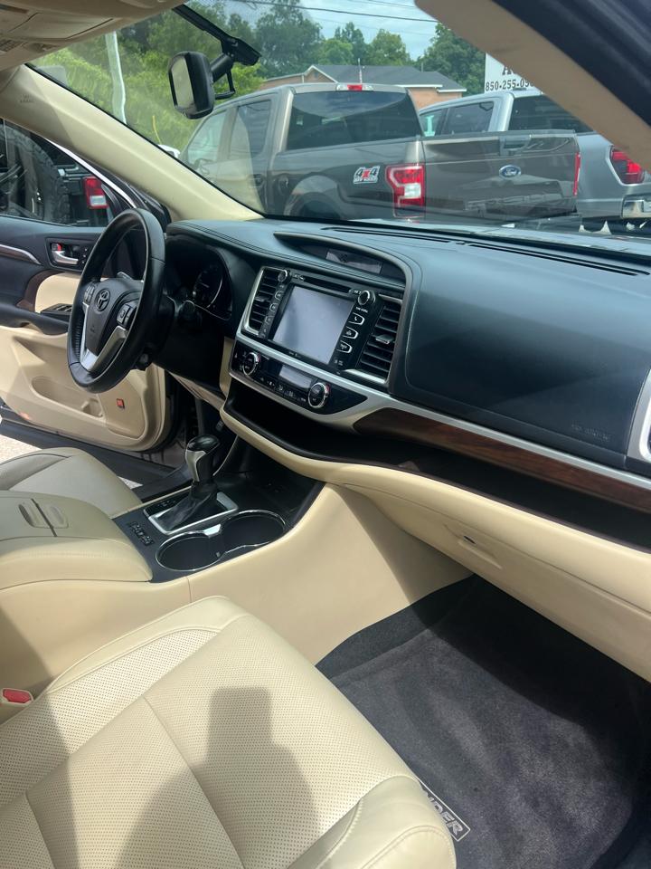 Toyota Highlander FWD 4dr V6 Limited (Natl) 2015