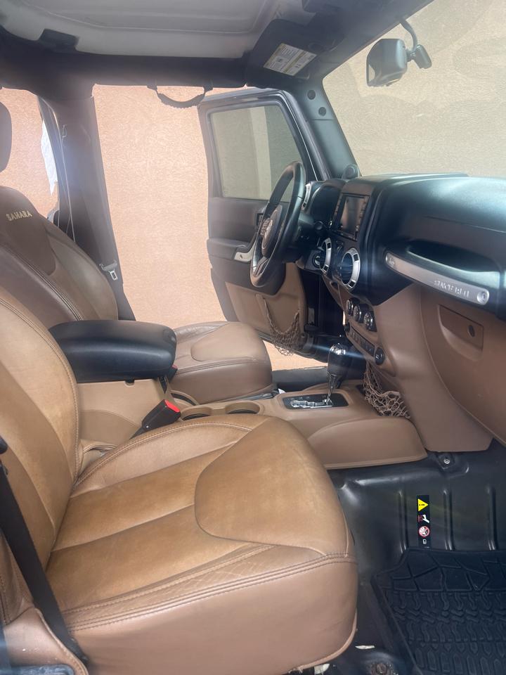 Jeep Wrangler Unlimited 4WD 4dr Sahara 2013