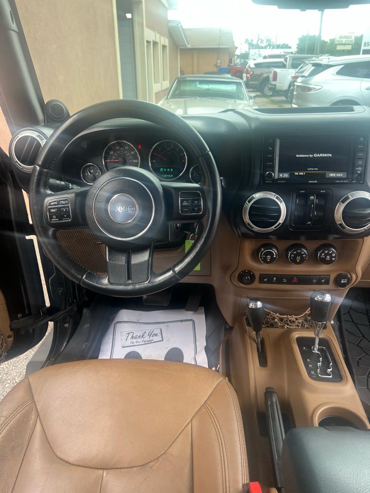 Jeep Wrangler Unlimited 4WD 4dr Sahara 2013