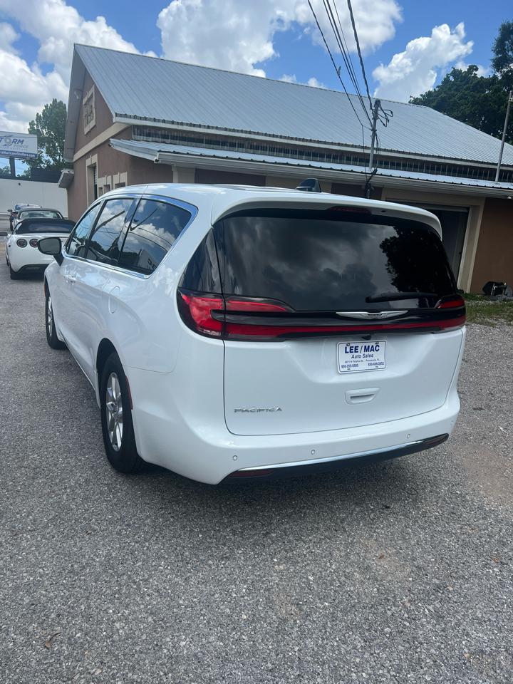 Chrysler Pacifica Select FWD 2026