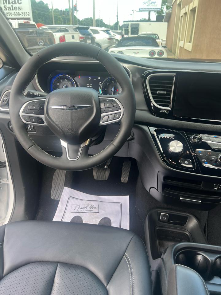 Chrysler Pacifica Select FWD 2026