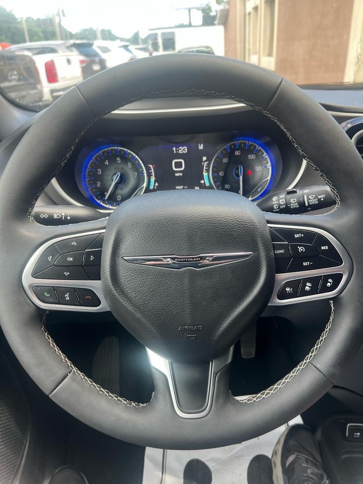 Chrysler Pacifica Select FWD 2026