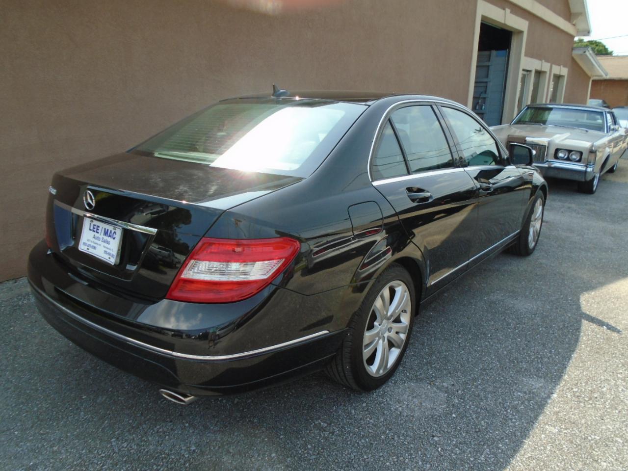 Mercedes-Benz C-Class 4dr Sdn 3.0L Luxury RWD 2008
