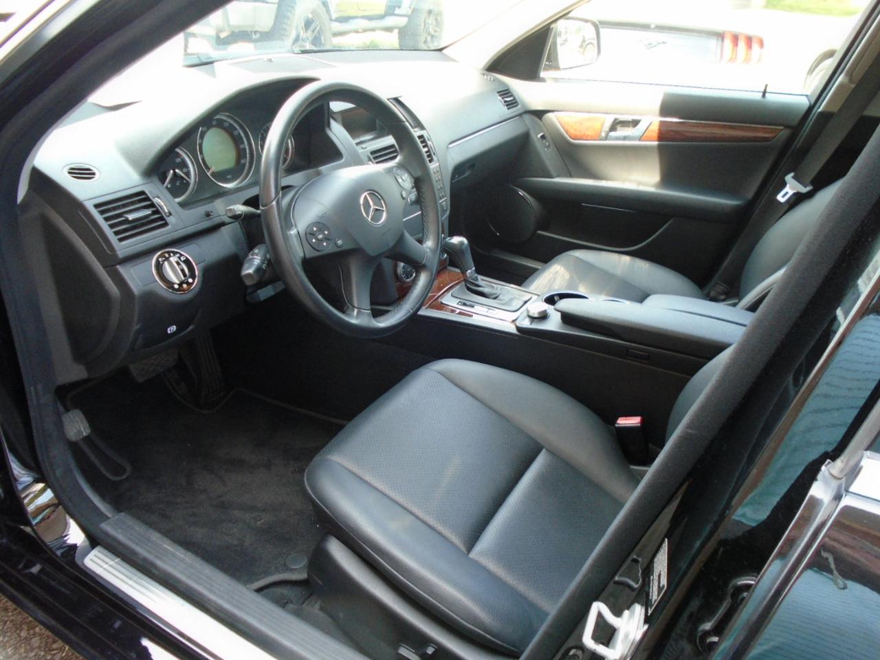 Mercedes-Benz C-Class 4dr Sdn 3.0L Luxury RWD 2008