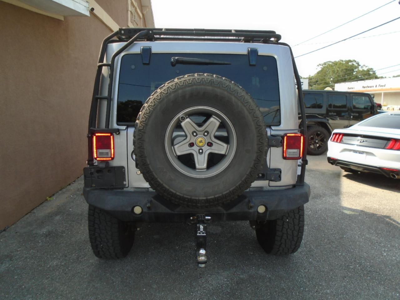 Jeep Wrangler Unlimited 4WD 4dr Rubicon 2014