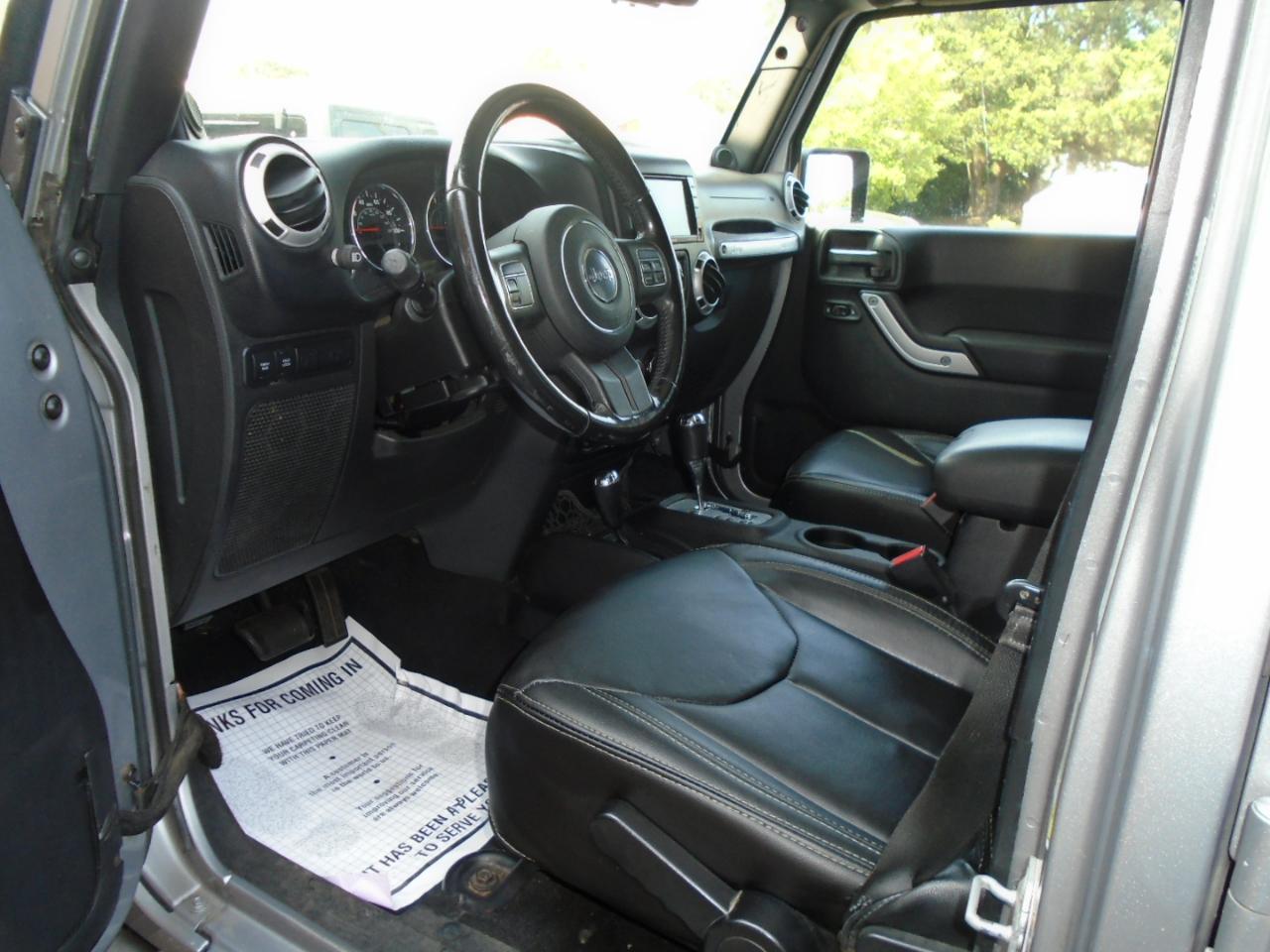 Jeep Wrangler Unlimited 4WD 4dr Rubicon 2014