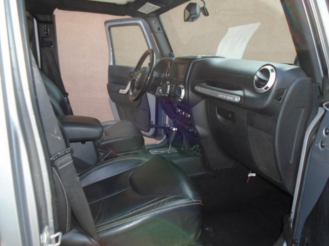Jeep Wrangler Unlimited 4WD 4dr Rubicon 2014
