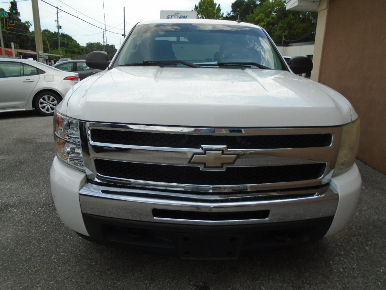 Chevrolet Silverado 1500 2WD Ext Cab 143.5" LS 2009