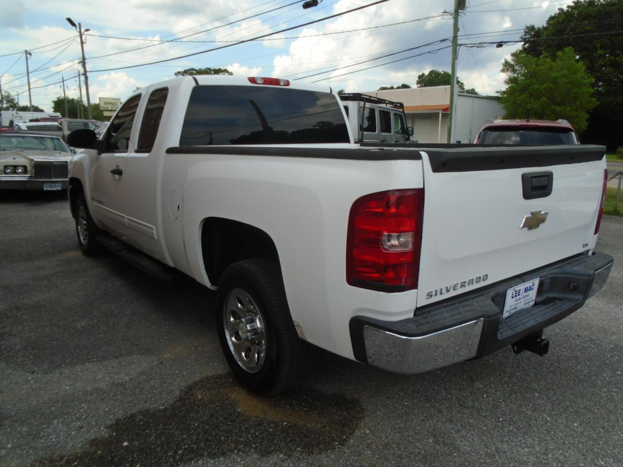 Chevrolet Silverado 1500 2WD Ext Cab 143.5" LS 2009
