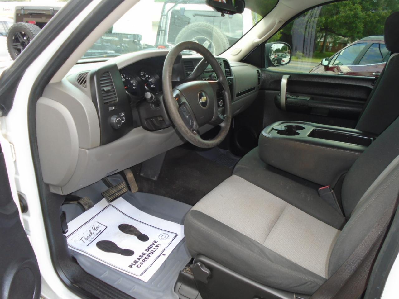 Chevrolet Silverado 1500 2WD Ext Cab 143.5" LS 2009