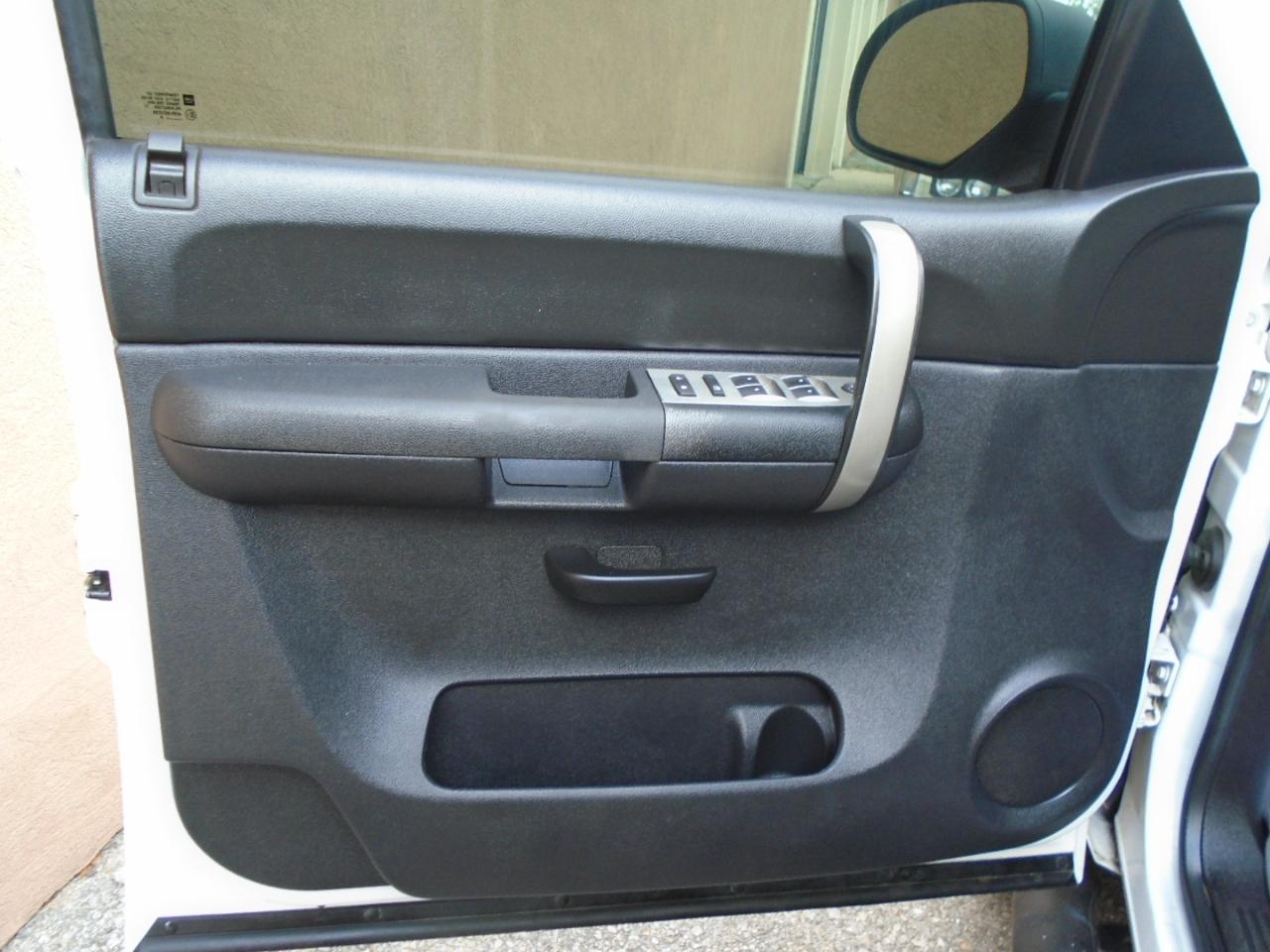 Chevrolet Silverado 1500 2WD Ext Cab 143.5" LS 2009