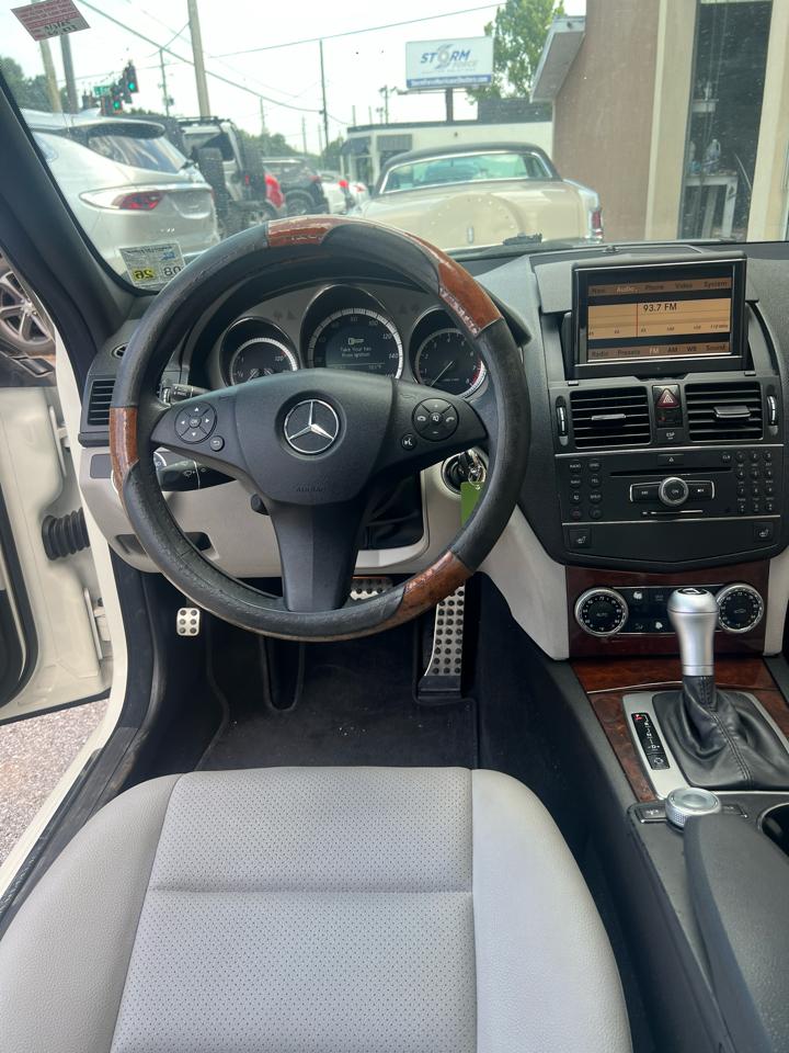 Mercedes-Benz C-Class 4dr Sdn 3.0L Sport RWD 2009