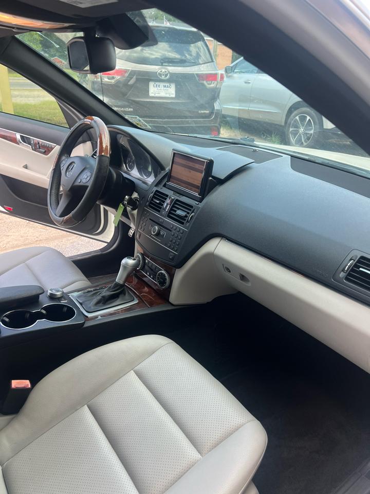 Mercedes-Benz C-Class 4dr Sdn 3.0L Sport RWD 2009